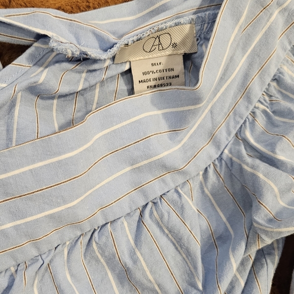 Off-shoulder blue blouse - Picture 9 of 13